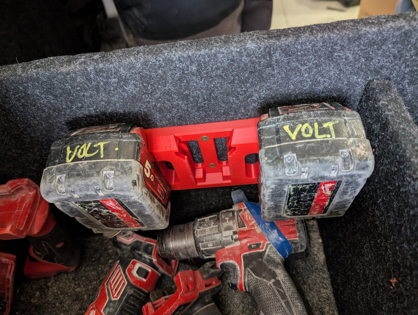Milwaukee Battery wall mount M18