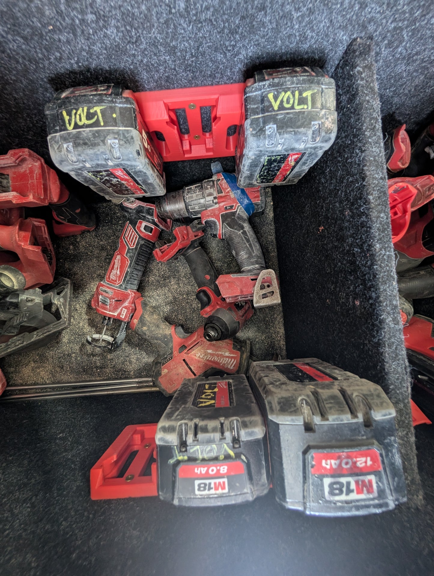 Milwaukee Battery wall mount M18