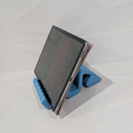 ipad or tablet holder holding a tablet 